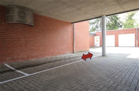 Zwei Parkplätze im Zentrum von Eupen zum Verkauf - 4700 eupen, Belgien 