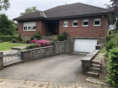 Grenznaher Bungalow mit Garten in Lichtenbusch