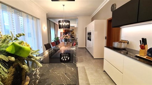 Haus mit 363m²  in Plombières Gemmenich