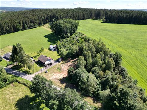 Attraktives Baugrundstück an der N62 in Lengeler/Burg Reuland – Perfekte Lage nahe der luxemburgischen Grenze