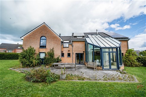 Stunning Villa for Sale in Eupen - Prestigious Residential Area