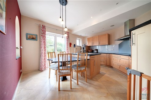 Stunning Villa for Sale in Eupen - Prestigious Residential Area