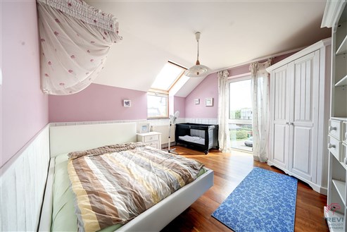 Stunning Villa for Sale in Eupen - Prestigious Residential Area