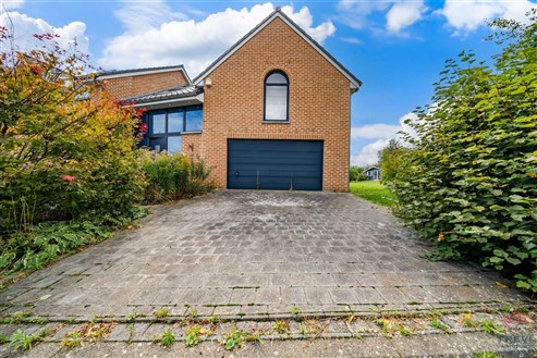 Stunning Villa for Sale in Eupen - Prestigious Residential Area
