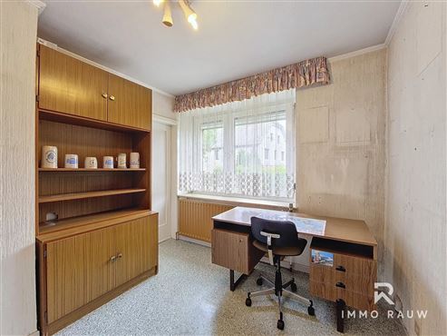 VERKAUFT: Vielseitiges Wohnhaus mit großer Gewerbefläche in Medell, Hochkreuz zu verkaufen – Ideal für Wohnen, Arbeiten und mehr