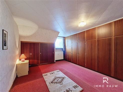 VERKAUFT: Vielseitiges Wohnhaus mit großer Gewerbefläche in Medell, Hochkreuz zu verkaufen – Ideal für Wohnen, Arbeiten und mehr