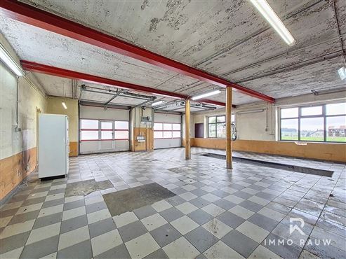 VERKAUFT: Vielseitiges Wohnhaus mit großer Gewerbefläche in Medell, Hochkreuz zu verkaufen – Ideal für Wohnen, Arbeiten und mehr