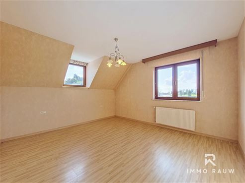 VERKAUFT: Freistehendes Haus in Weywertz – Ihr neues Wohlfühlzuhause auf über 11.000m² erwartet Sie!