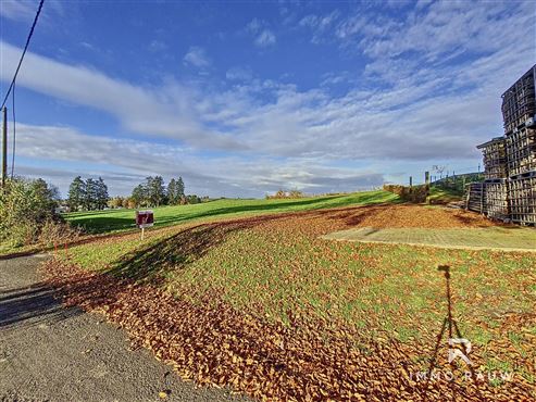 OPTION: Traumhaftes Baugrundstück in Meyerode, Gemeinde Amel – 1498 m² für Ihre Visionen
