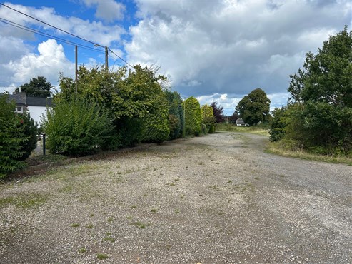 For rent: Spacious hall in Raeren