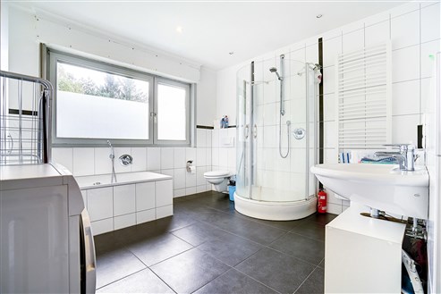 Bungalow te koop op de grens met Duitsland