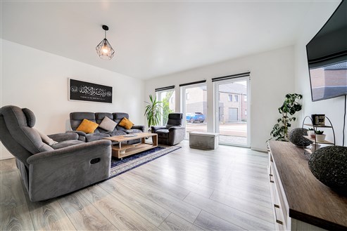 Charming three-fronted house in Kettenis