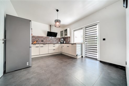 Charmant huis met drie voorgevels in Kettenis