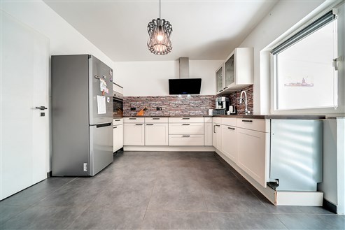 Charmant huis met drie voorgevels in Kettenis