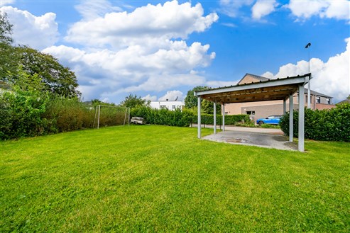 Charmant huis met drie voorgevels in Kettenis