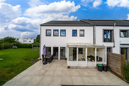 Charmant huis met drie voorgevels in Kettenis