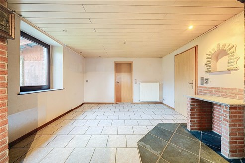 Maison individuelle dans un endroit calme avec un grand potentiel