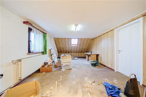 Maison individuelle dans un endroit calme avec un grand potentiel
