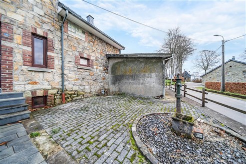 Maison individuelle dans un endroit calme avec un grand potentiel