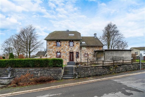 Vrijstaand huis op een rustige locatie met veel potentieel