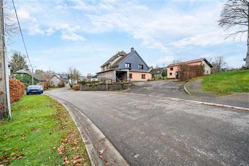 Vrijstaand huis op een rustige locatie met veel potentieel