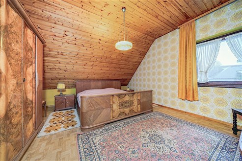 Versatile apartment building with large garden and potential in the center of Büllingen