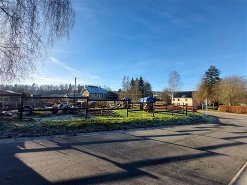 Frei bebaubares Baugrundstück in naturnaher Lage in Born