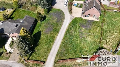 Die Residenz « Les Grains d'Orges »: Neubauwohnungen, die Komfort, Natur und modernes Wohnen vereinen und eine außergewöhnliche Lebensqualität im Herzen des Dorfes Homburg bieten.