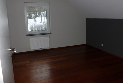 Ein doppelhaus in ruhiger Lage, nahe dem Zentrum von Bütgenbach zu verkaufen