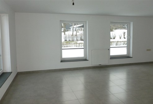 Ein doppelhaus in ruhiger Lage, nahe dem Zentrum von Bütgenbach zu verkaufen