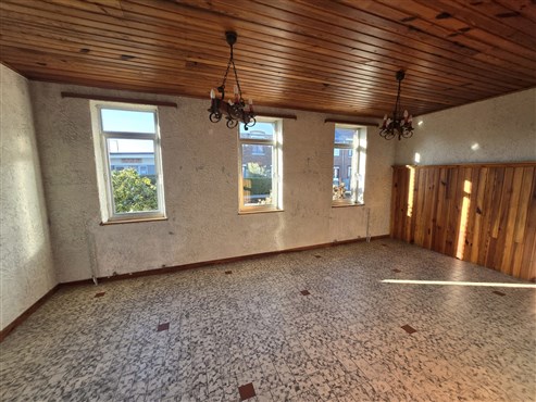 MAISON IDEALE POUR LES AMATEURS DE RENOVATION !