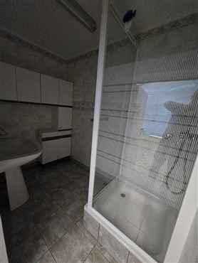 MAISON IDEALE POUR LES AMATEURS DE RENOVATION !