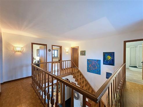 Exklusives Wohnen am Waldrand: Ihr Traumhaus inmitten unberührter Natur mit atemberaubender Weitsicht