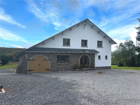 Exklusives Wohnen am Waldrand: Ihr Traumhaus inmitten unberührter Natur mit atemberaubender Weitsicht