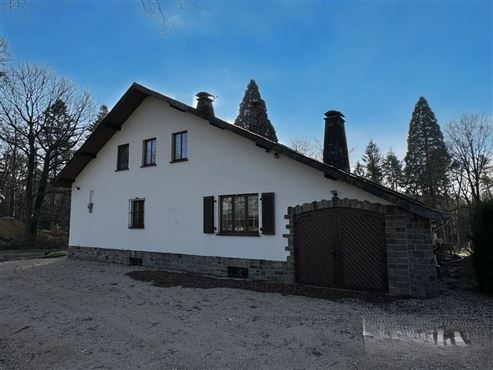 Naturnah & gut angebunden an der deutsch-belgischen Grenze! Freistehende Villa mit großem Grundstück und mit viel Gestaltungsspielraum