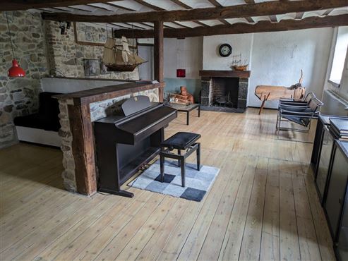Gemmenich - Bruchsteinhaus mit seperater Einliegerwohnung
