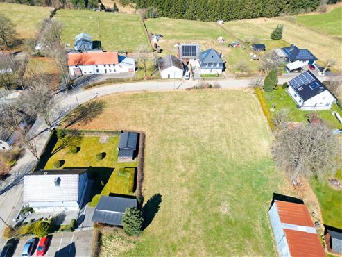 Großes Baugrundstück mit Potenzial in Berg zu verkaufen - In unmittelbarer Nähe des Sees!