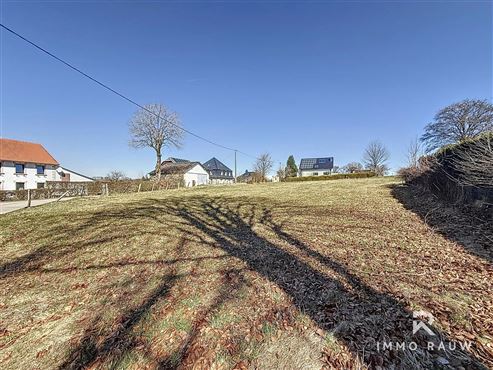 Kompaktes Baugrundstück in Berg, Gemeinde Bütgenbach zu verkaufen - 700m² nahe des Sees!