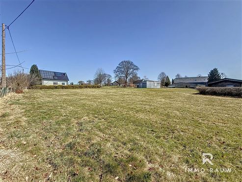 Kompaktes Baugrundstück in Berg, Gemeinde Bütgenbach zu verkaufen - 700m² nahe des Sees!