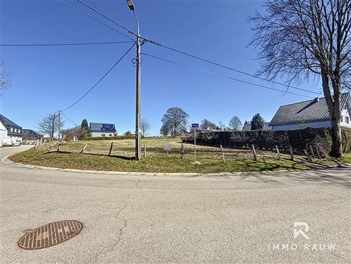 Kompaktes Baugrundstück in Berg, Gemeinde Bütgenbach zu verkaufen - 700m² nahe des Sees!