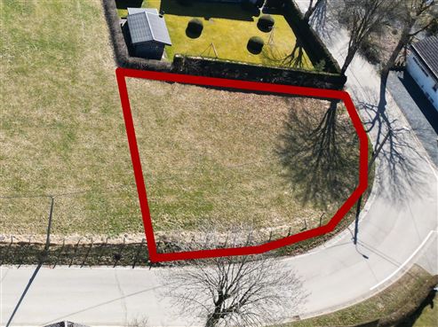 Kompaktes Baugrundstück in Berg, Gemeinde Bütgenbach zu verkaufen - 700m² nahe des Sees!