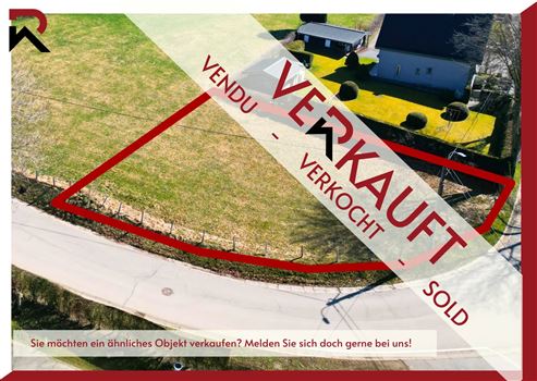 VERKAUFT: Kompaktes Baugrundstück in Berg, Gemeinde Bütgenbach zu verkaufen - 700m² nahe des Sees!