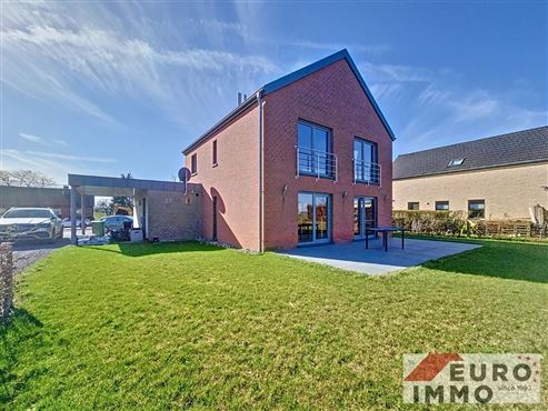 Familienfreundliches, großzügiges freistehendes EFH mit sonnigem Garten inkl. Außensauna und Studio im Keller:  perfekt für zwei Generationen oder Homeoffice!