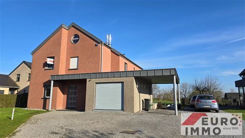 Familienfreundliches, großzügiges freistehendes EFH mit sonnigem Garten inkl. Außensauna und Studio im Keller:  perfekt für zwei Generationen oder Homeoffice!