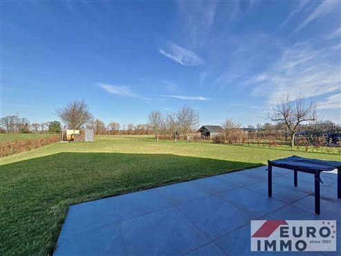 Familienfreundliches, großzügiges freistehendes EFH mit sonnigem Garten inkl. Außensauna und Studio im Keller:  perfekt für zwei Generationen oder Homeoffice!