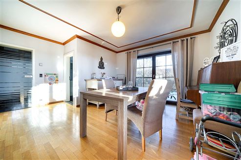 Geräumiges Familienhaus in Honsfeld – 5 Schlafzimmer, sonniger Garten & Garage