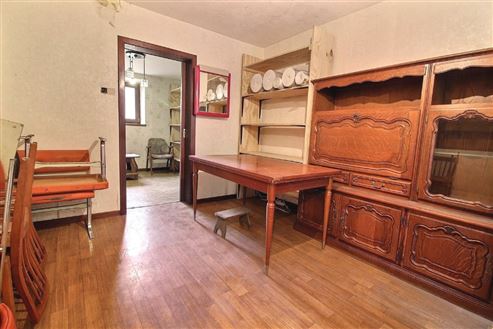 Haus zu renovieren - NIDRUM