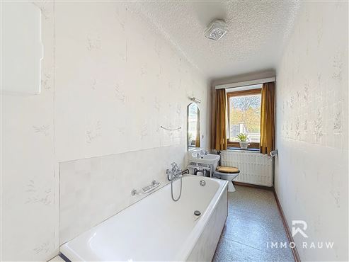 ?? Vielseitiges Einfamilienhaus mit großem Garten & Ausbaupotenzial in Büllingen zu kaufen– nahe Ravel und See! ??
