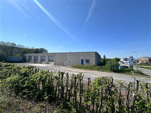 Industriehalle mit Bürofläche in Top-Lage