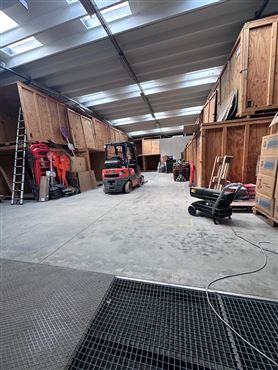 Industriehalle mit Bürofläche in Top-Lage
